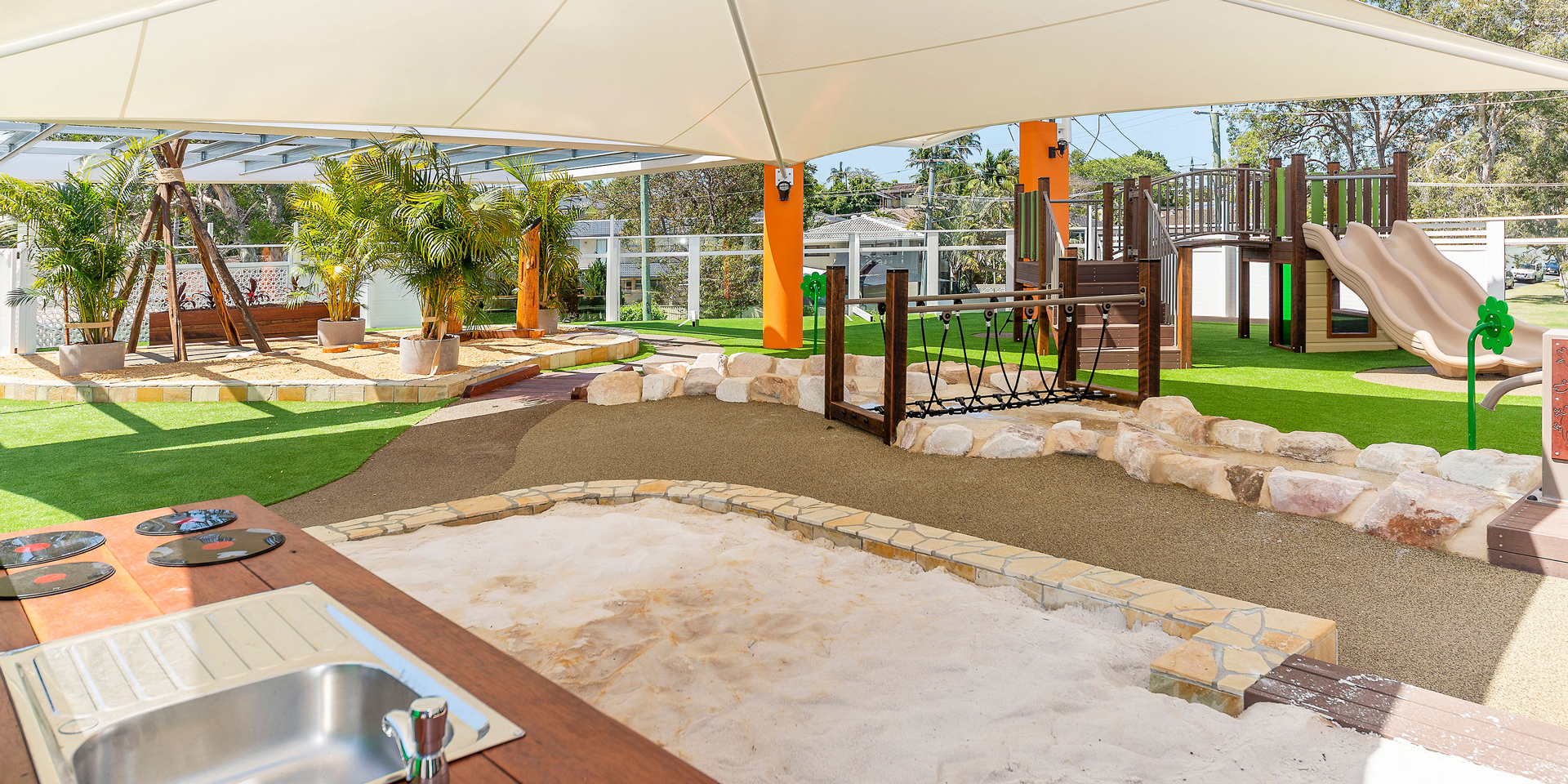 cropped-JACARANDA-IMAGES-04.jpg outdoor play area